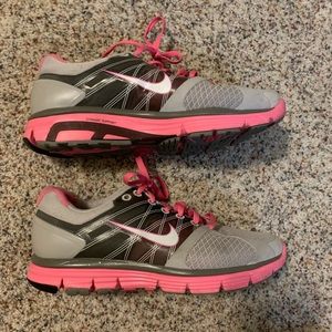 Nike shoes 6.5 youth